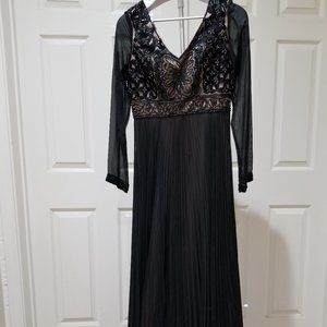 Sue Wong Black Gown - size 10